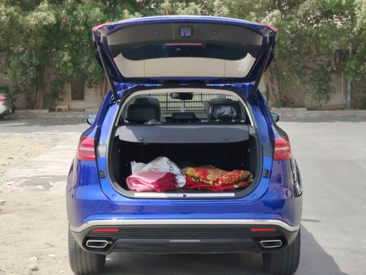 Car image 27