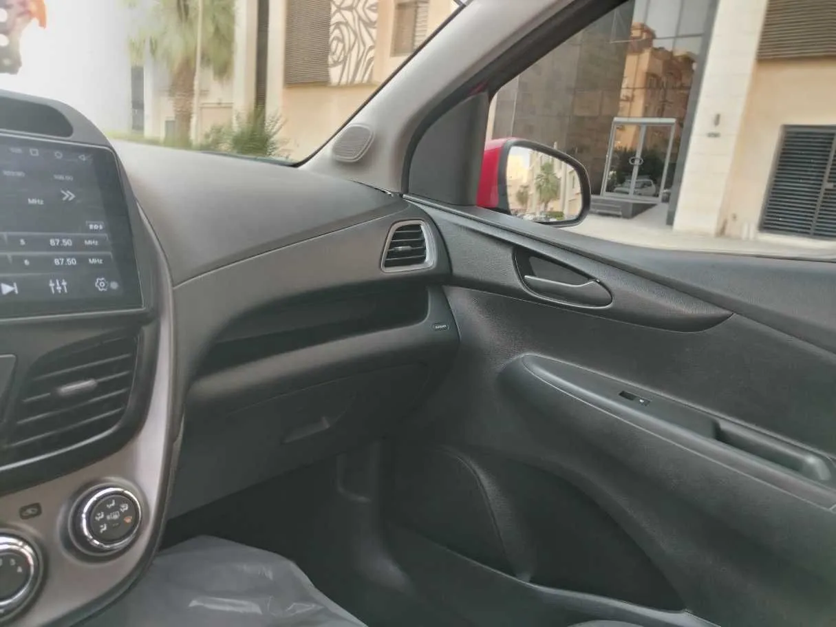 Car image 33