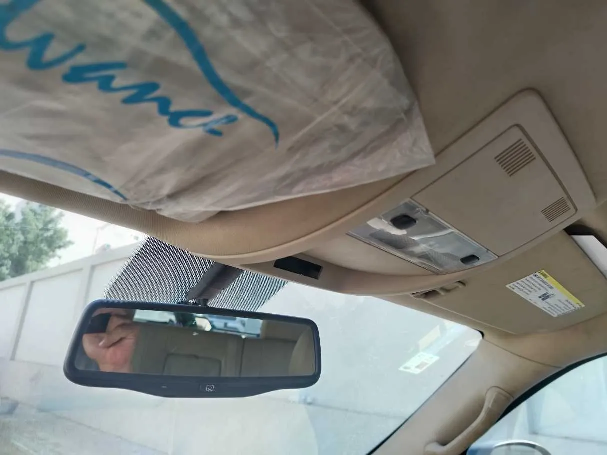 Car image 26