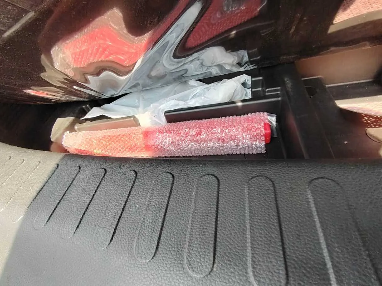 Car image 36