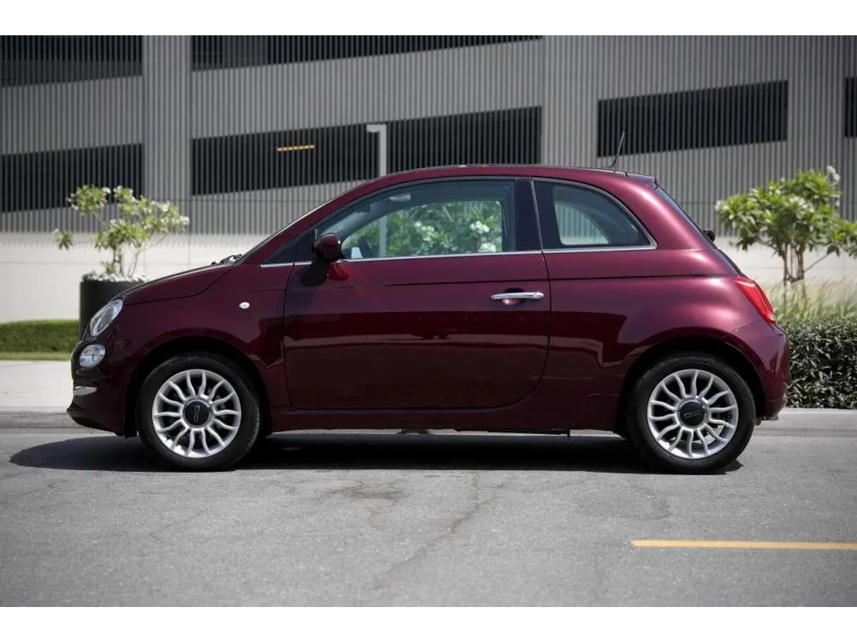 Car image 4