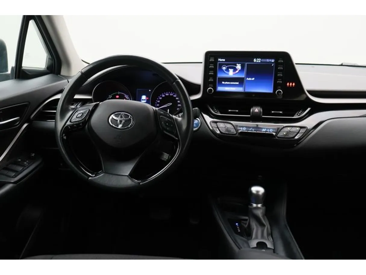 Car image 15