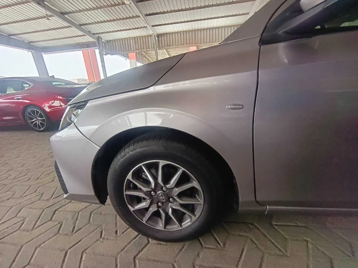 Car image 7