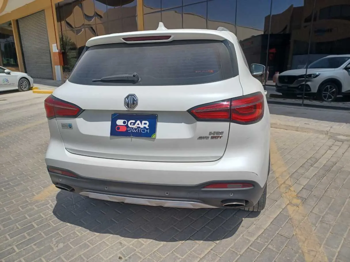 Car image 6