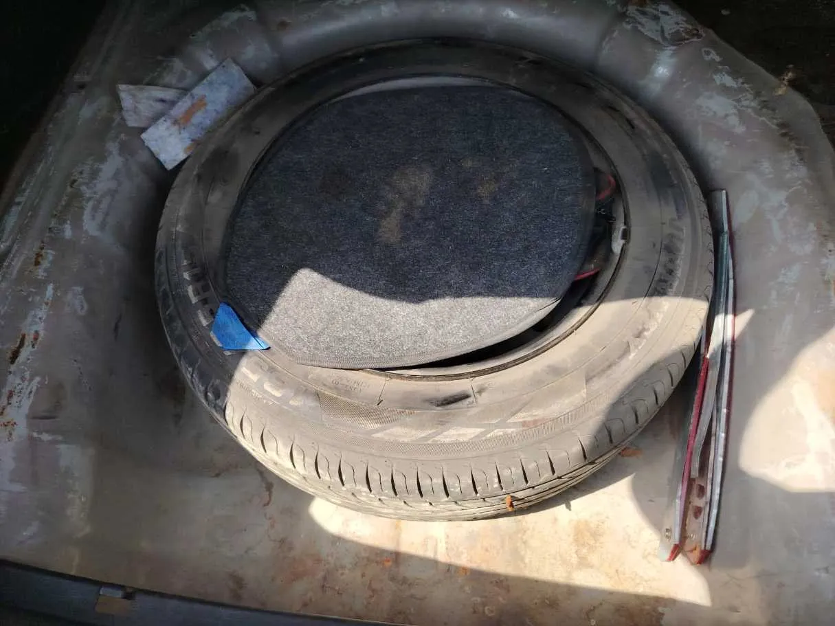 Car image 41