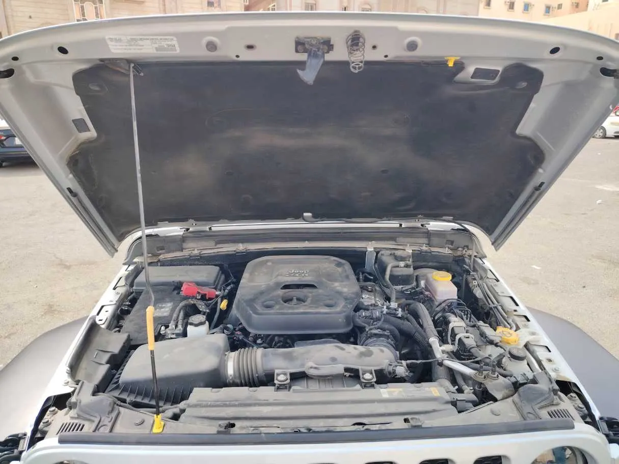 Car image 29