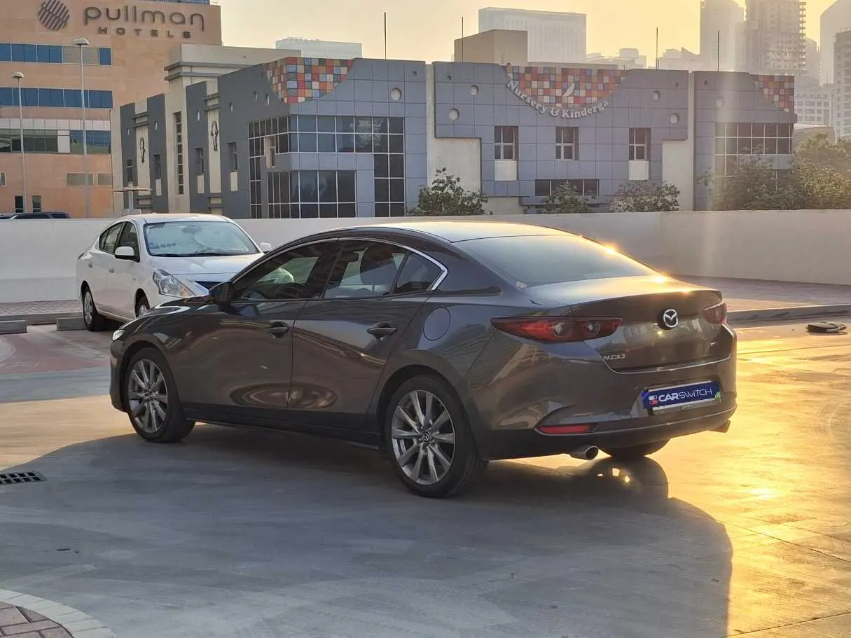 Car image 7