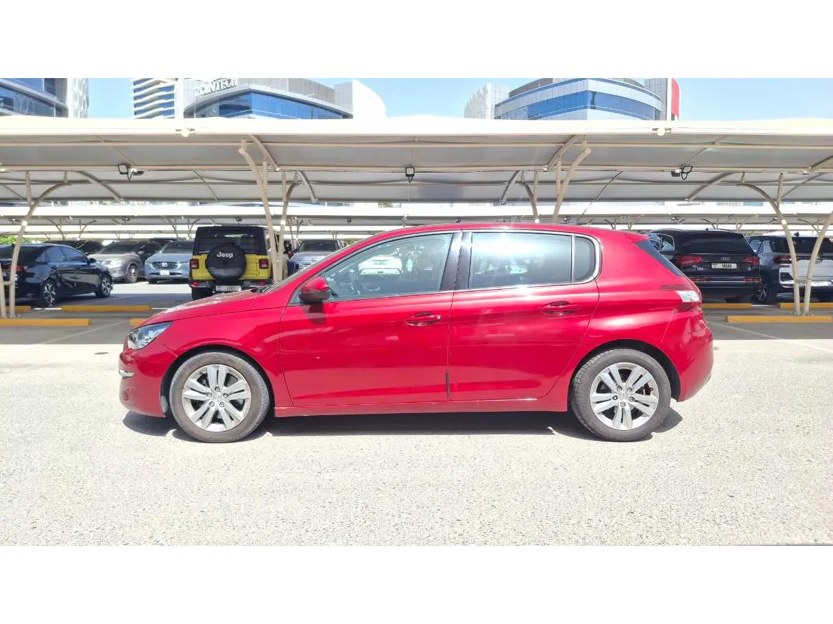Car image 4