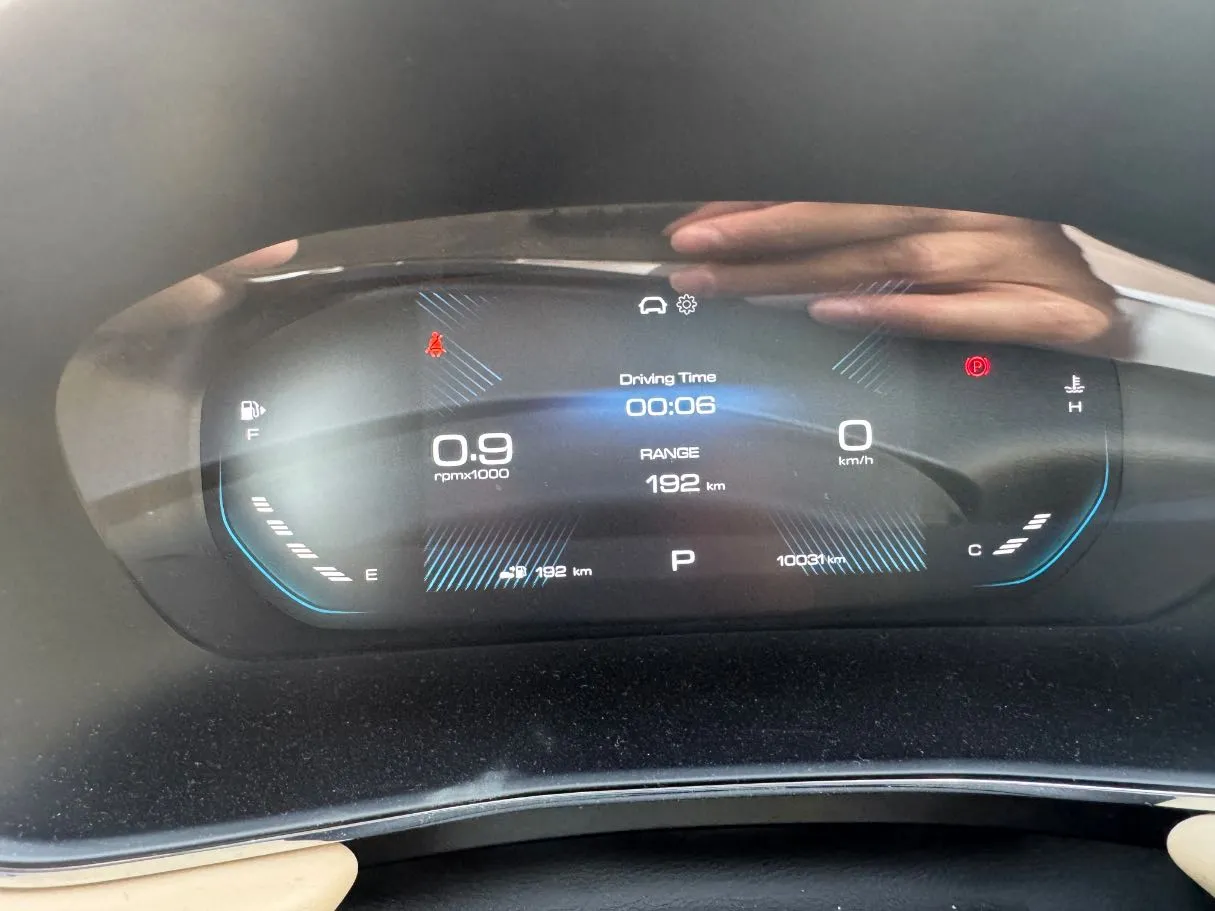 Car image 18