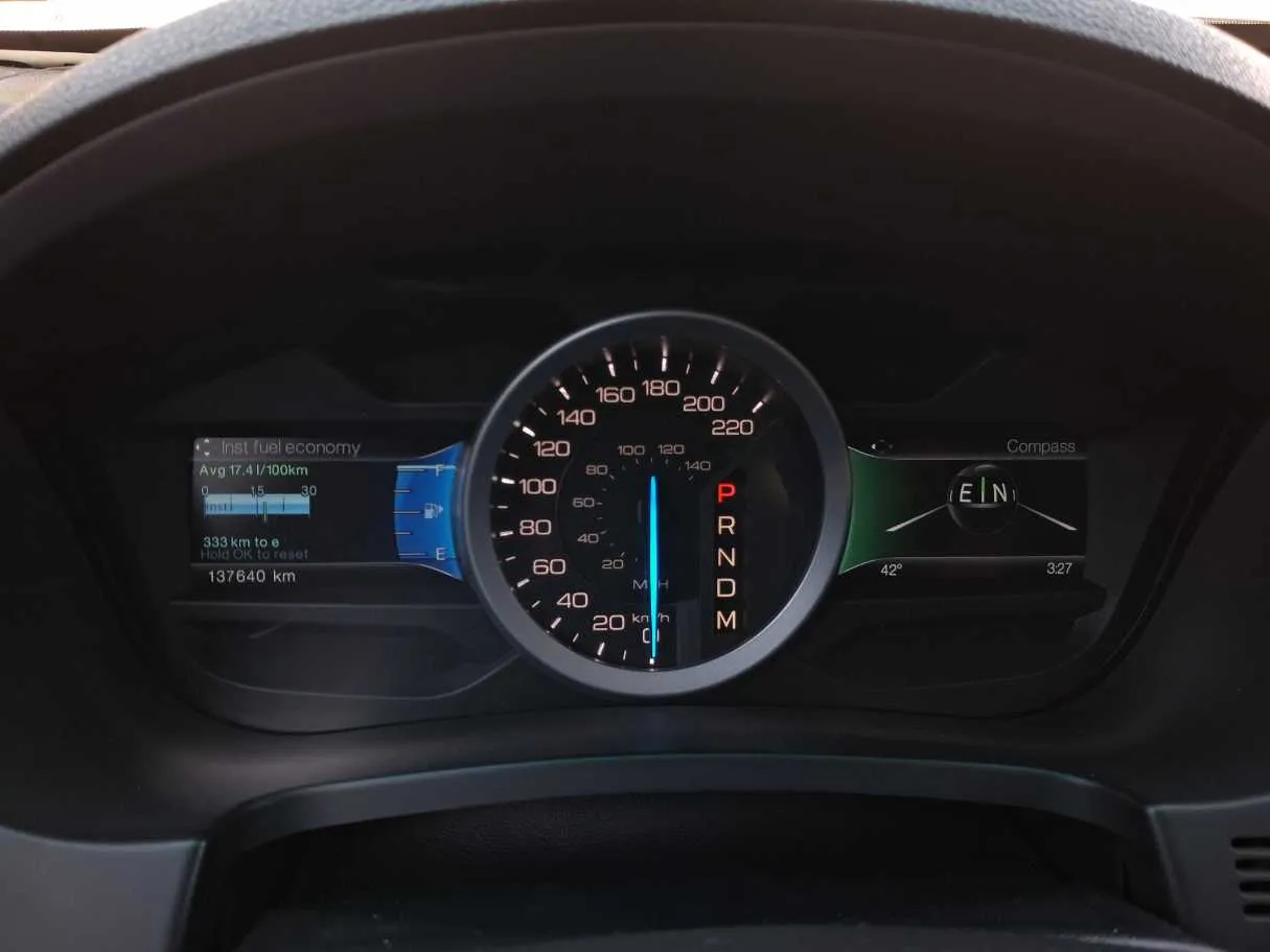 Car image 17