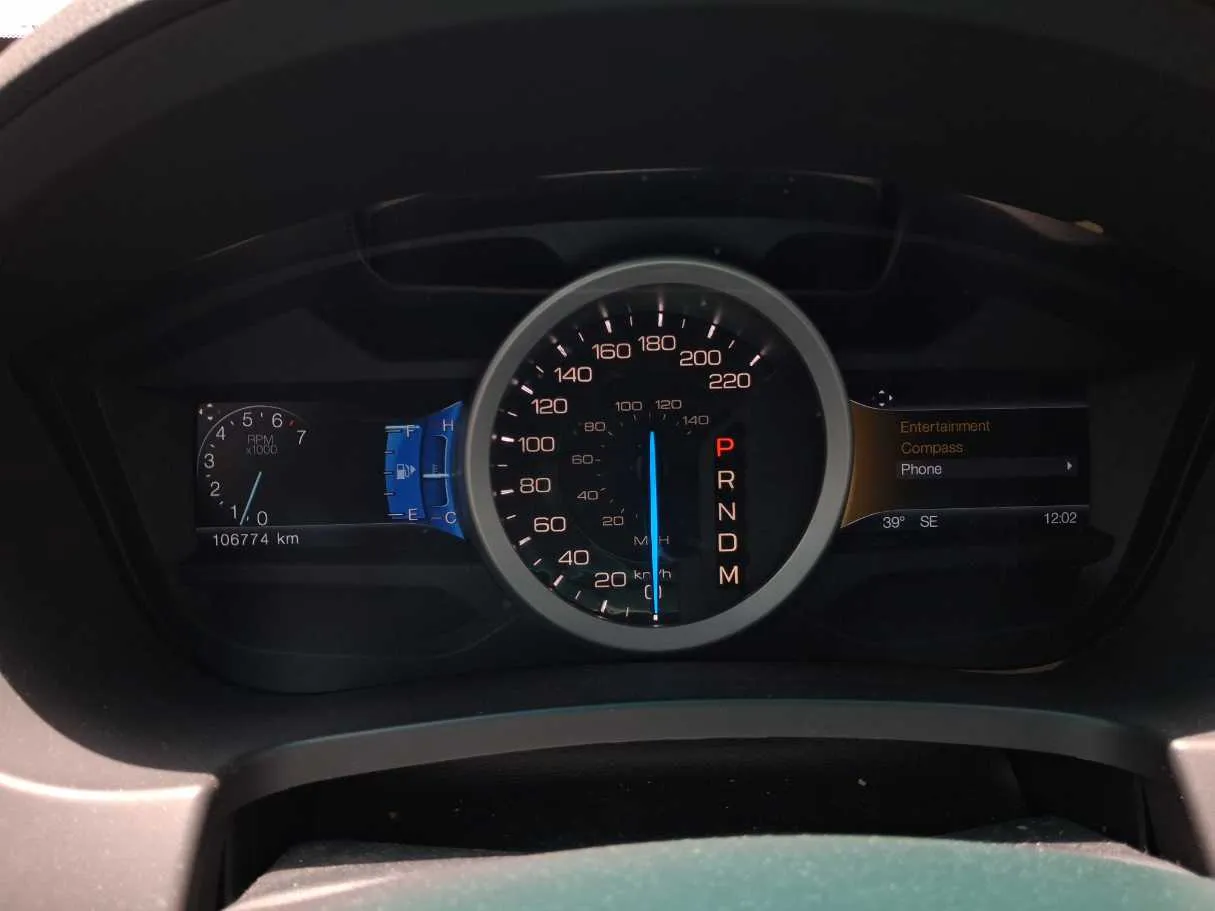 Car image 17