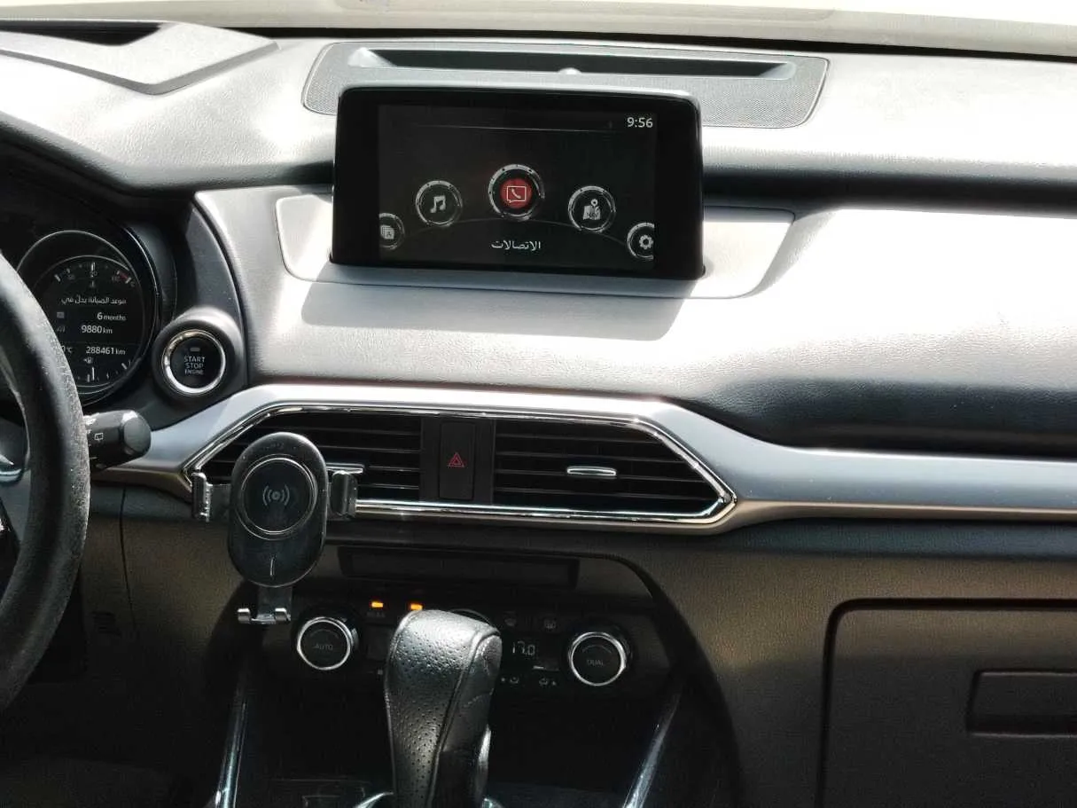 Car image 26