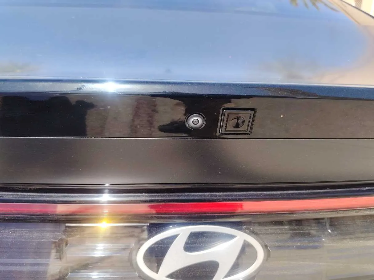 Car image 29