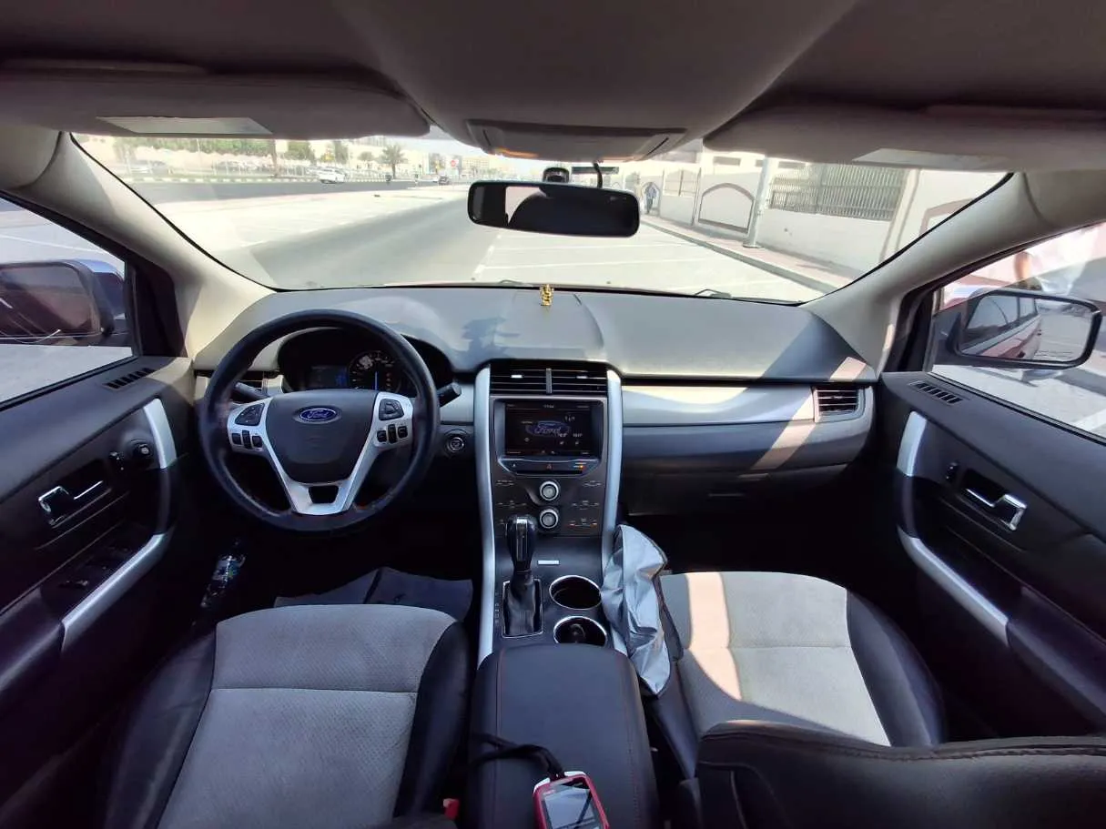 Car image 17