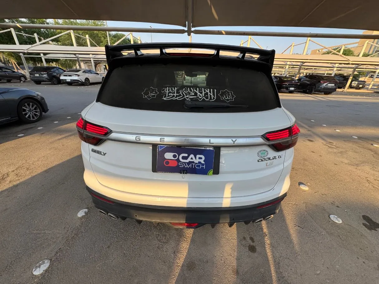 Car image 6