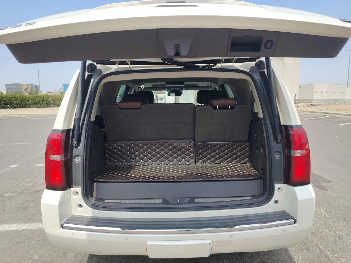 Car image 22