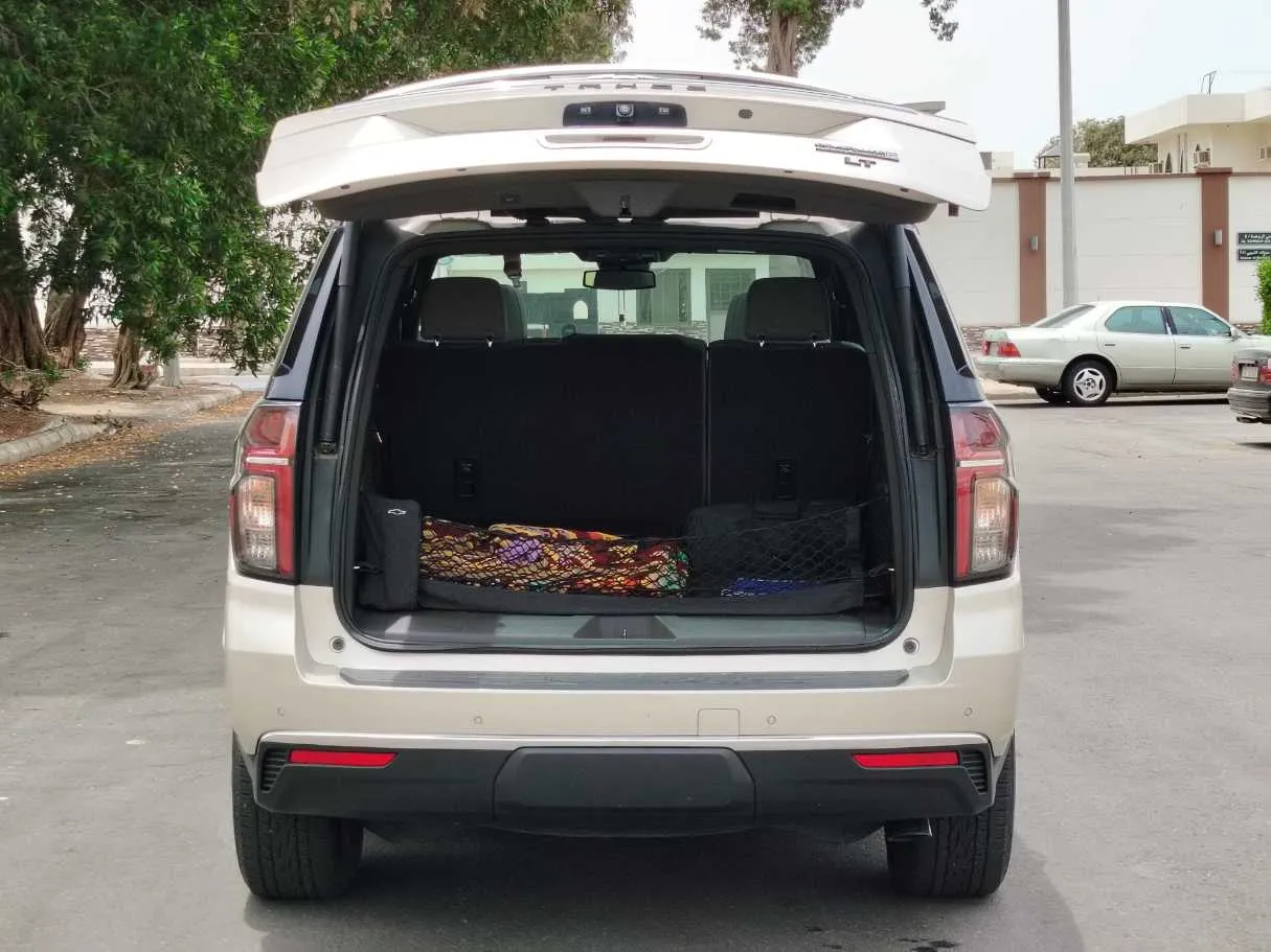 Car image 27