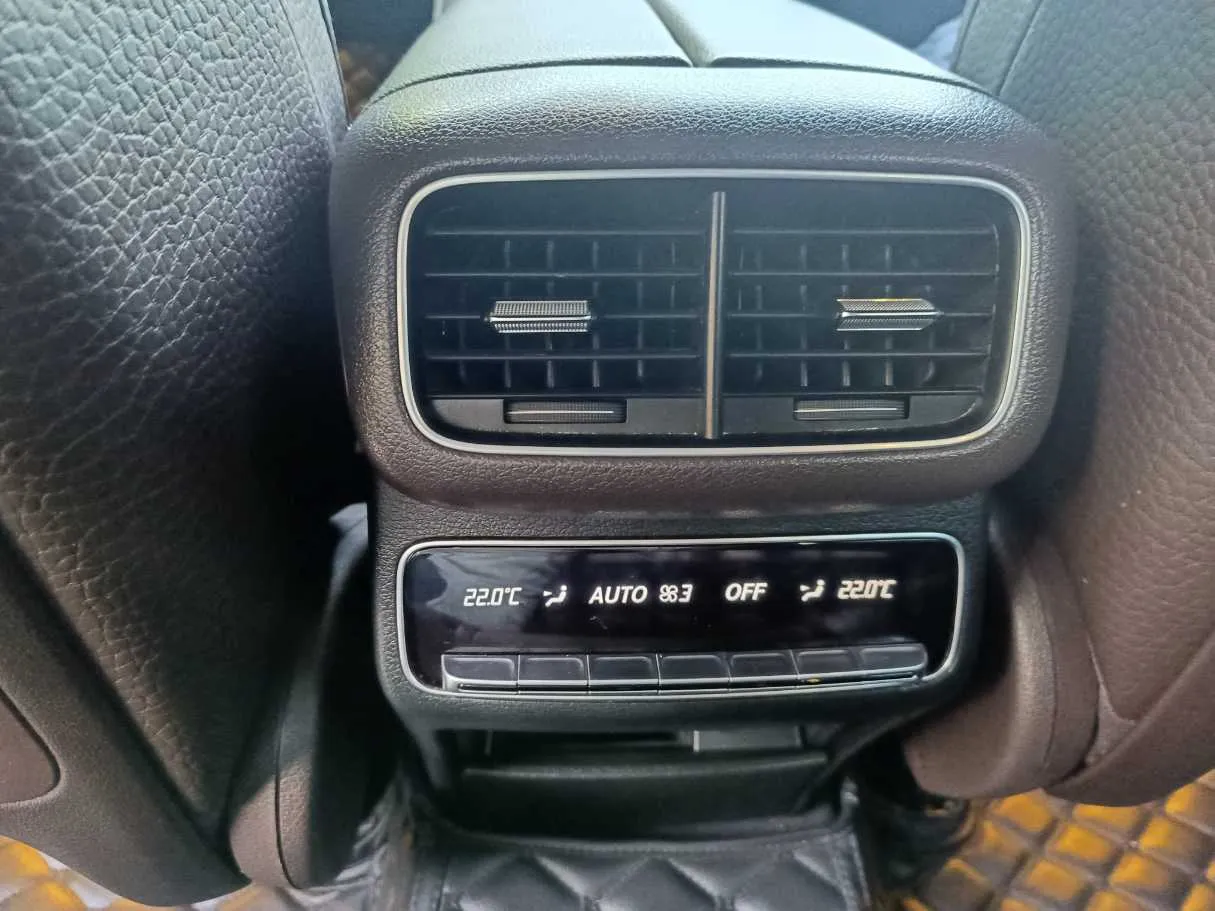 Car image 41