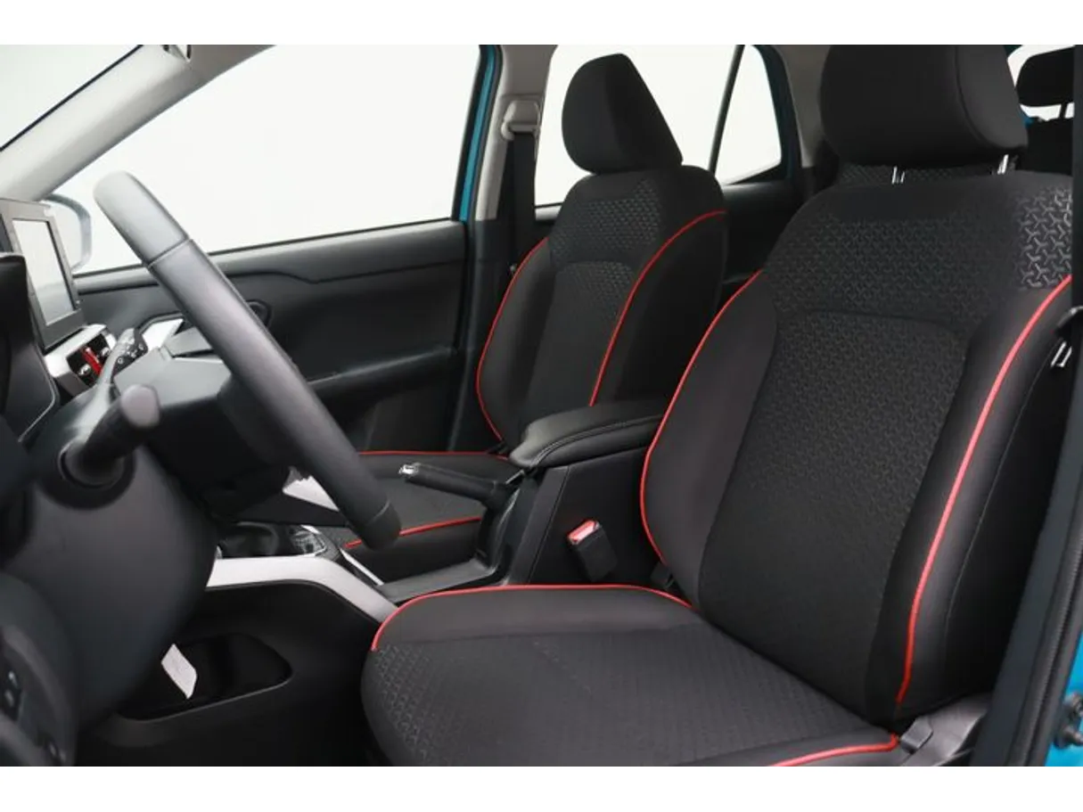Car image 8