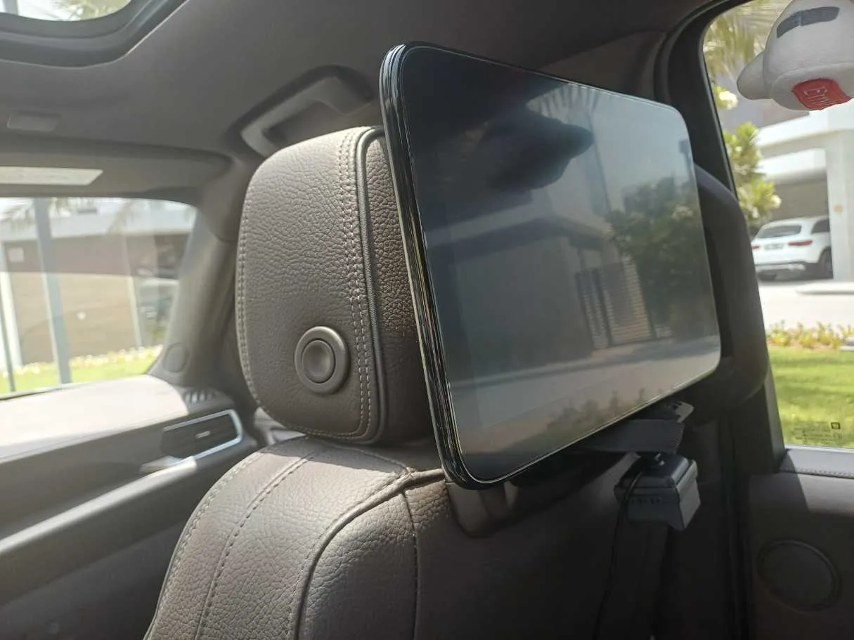Car image 21