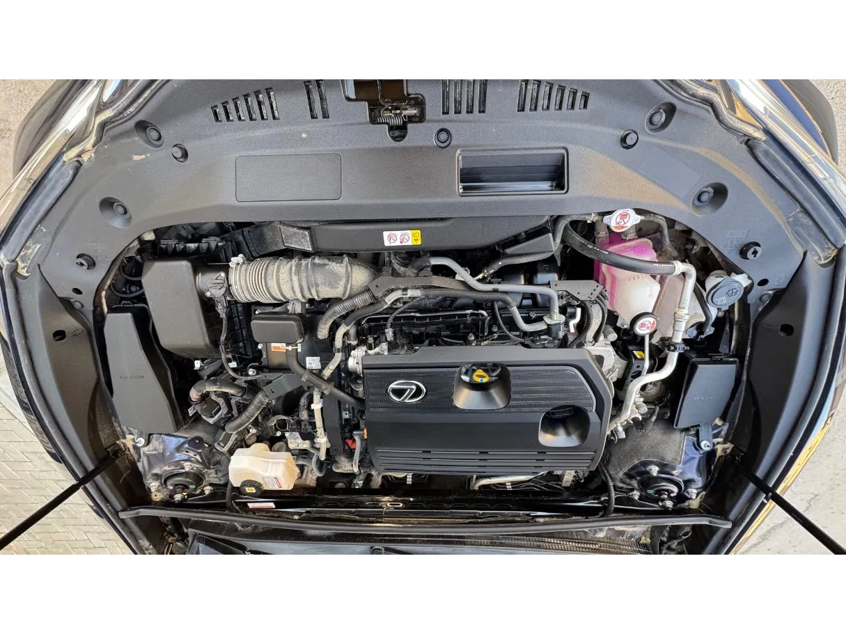 Car image 29
