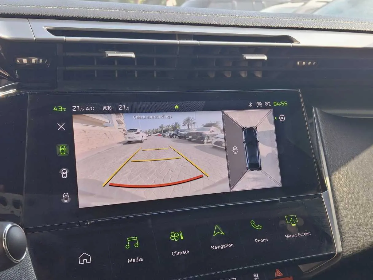 Car image 20