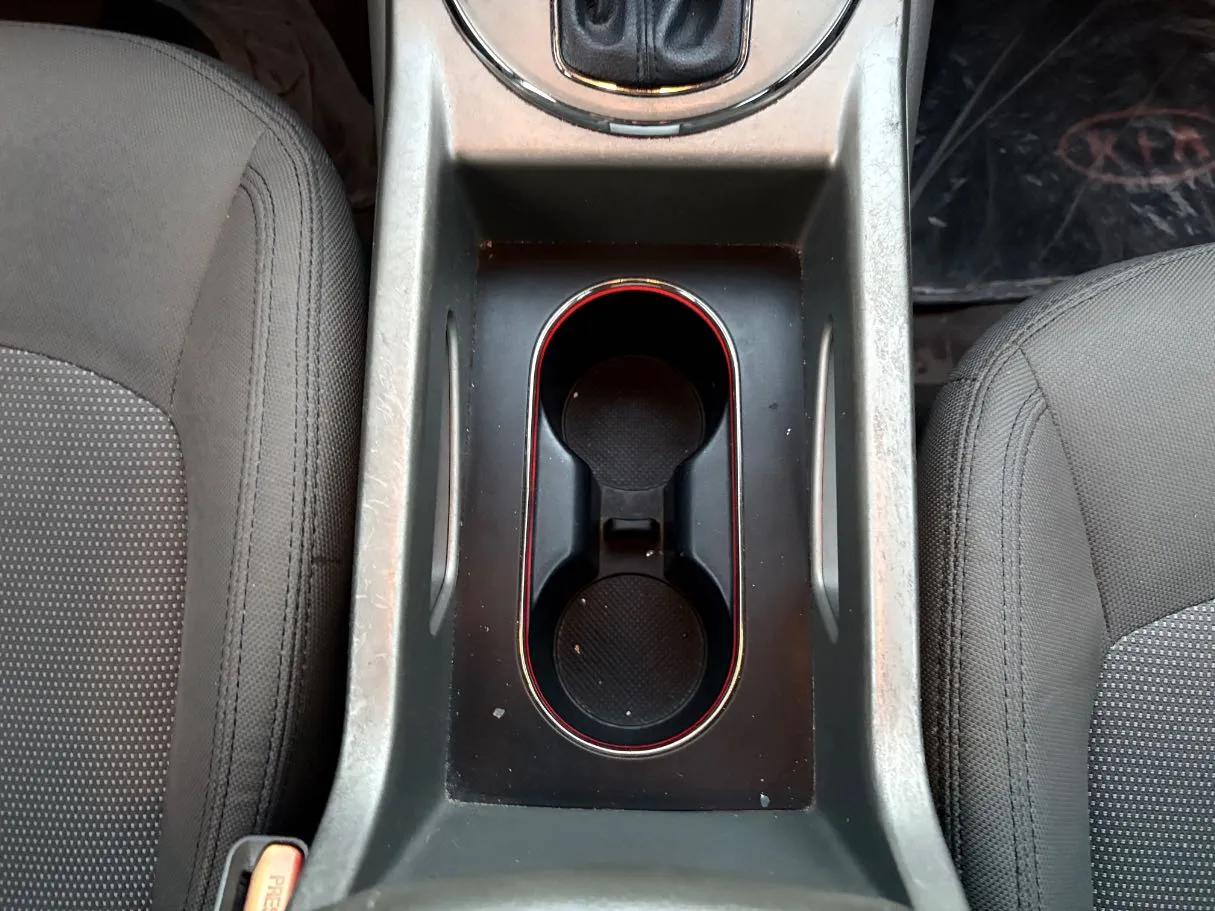 Car image 27
