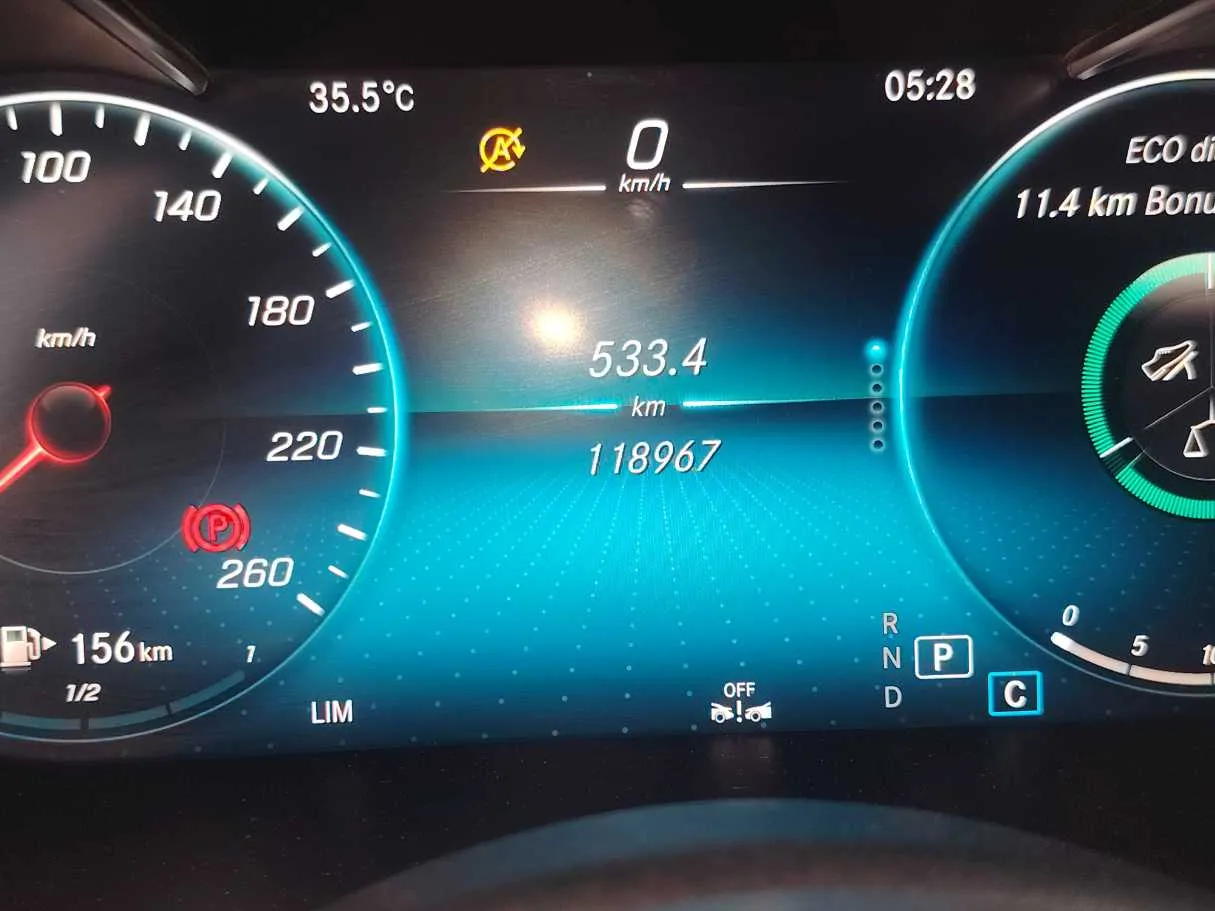 Car image 21