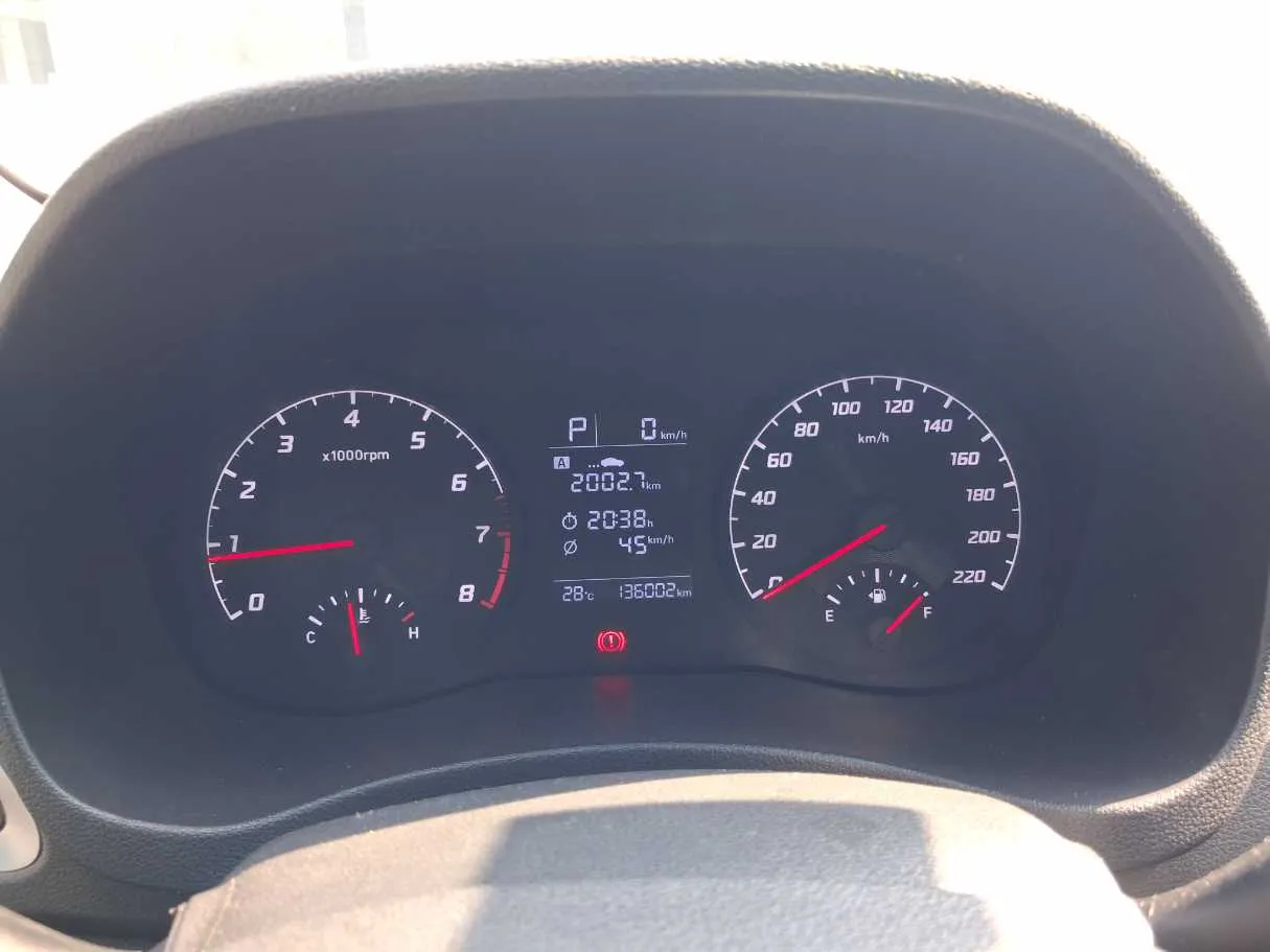 Car image 18