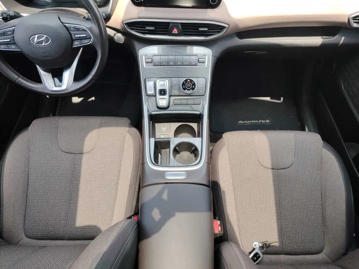 Car image 21