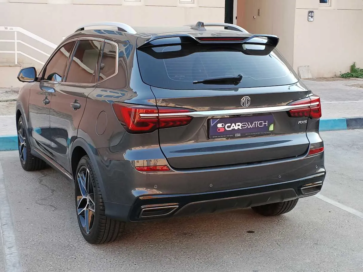 Car image 7