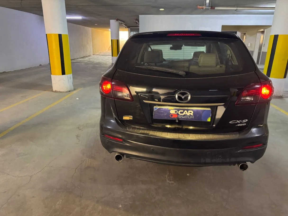 Car image 6