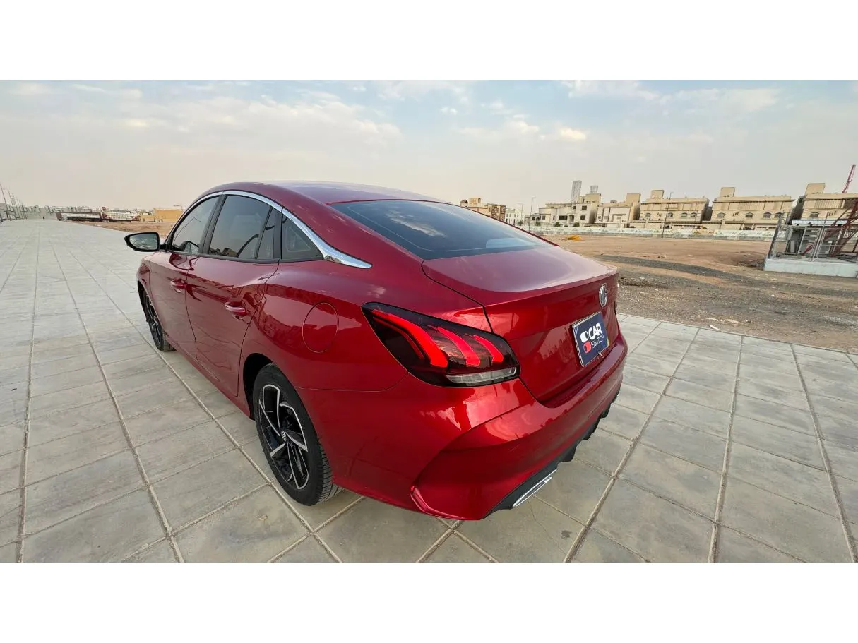 Car image 7