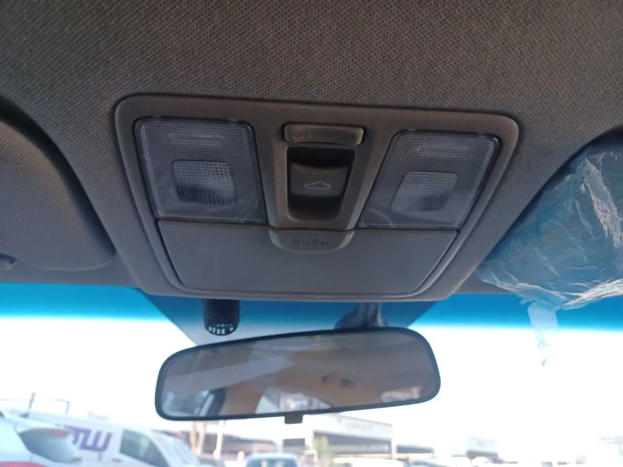 Car image 20