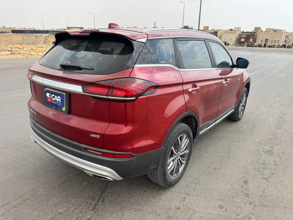 Car image 5