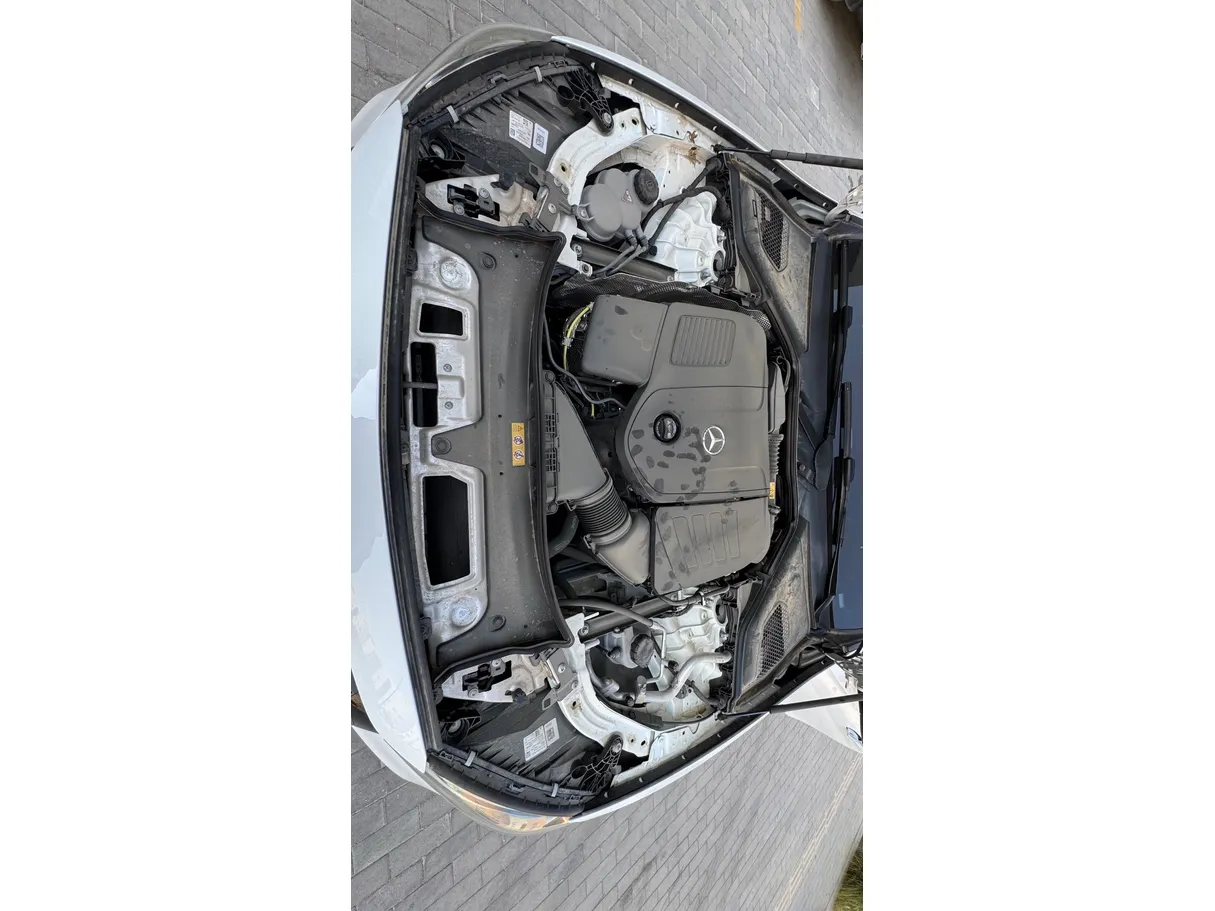 Car image 27