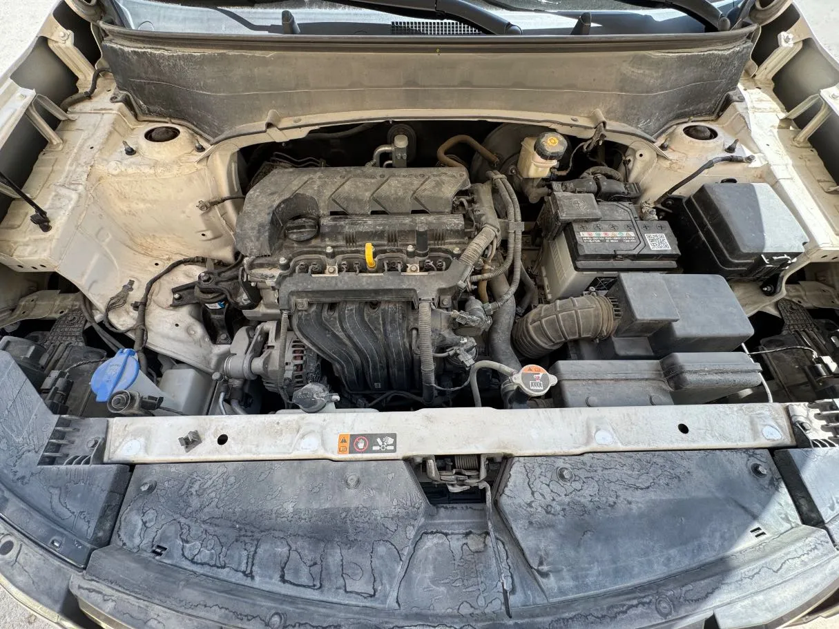 Car image 26