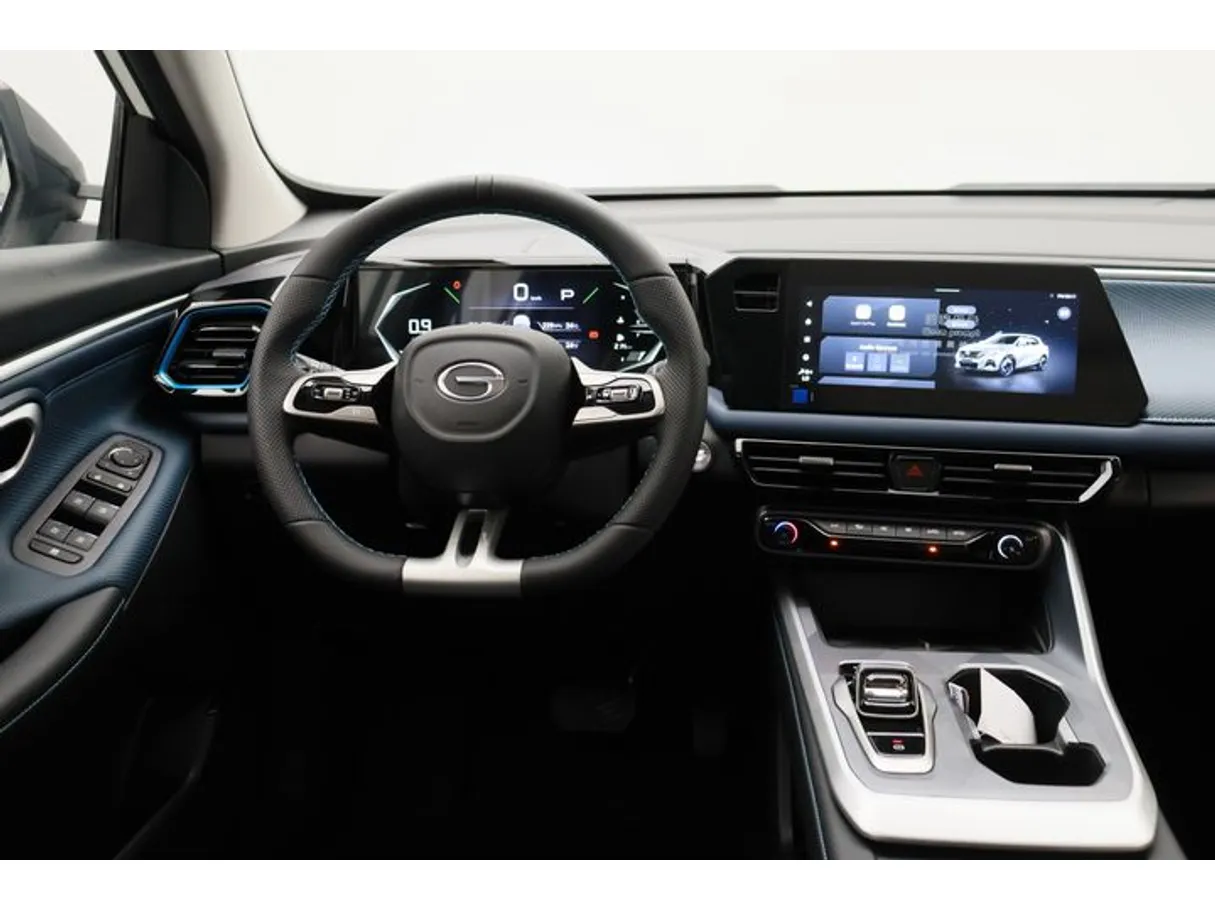 Car image 15