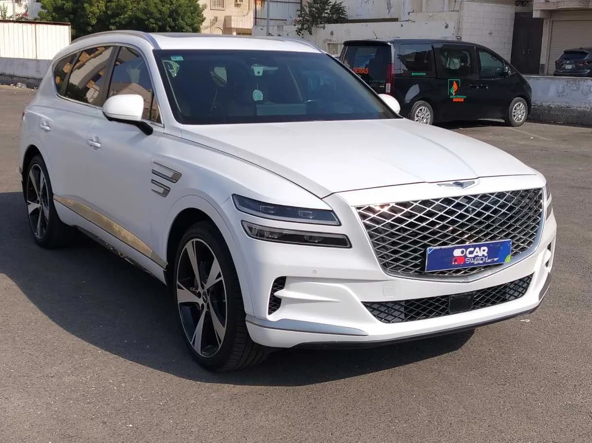 Car image 3