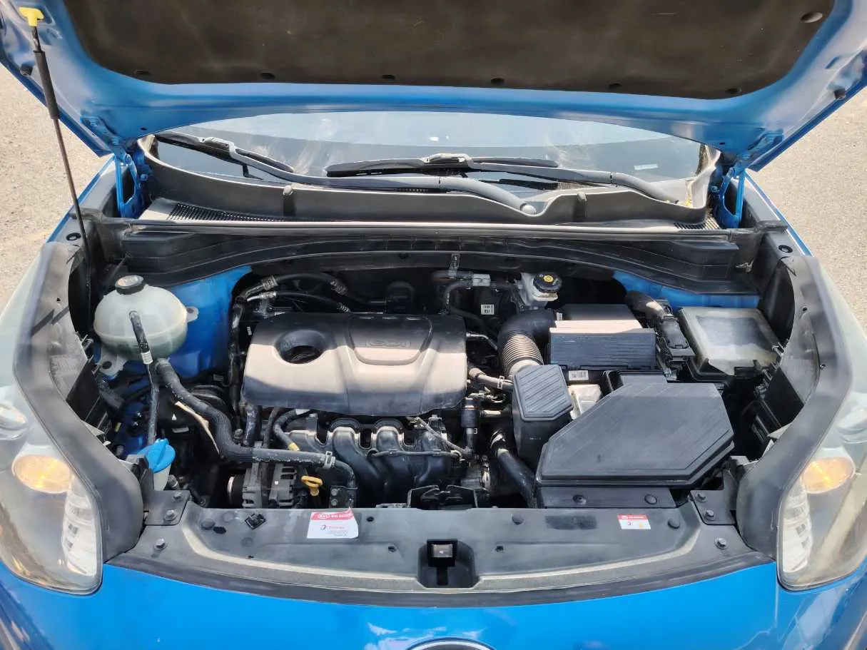 Car image 35