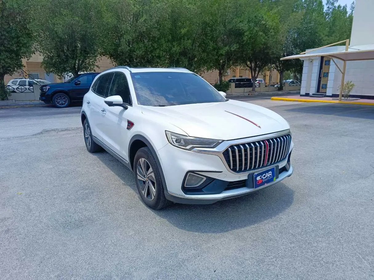 Car image 3