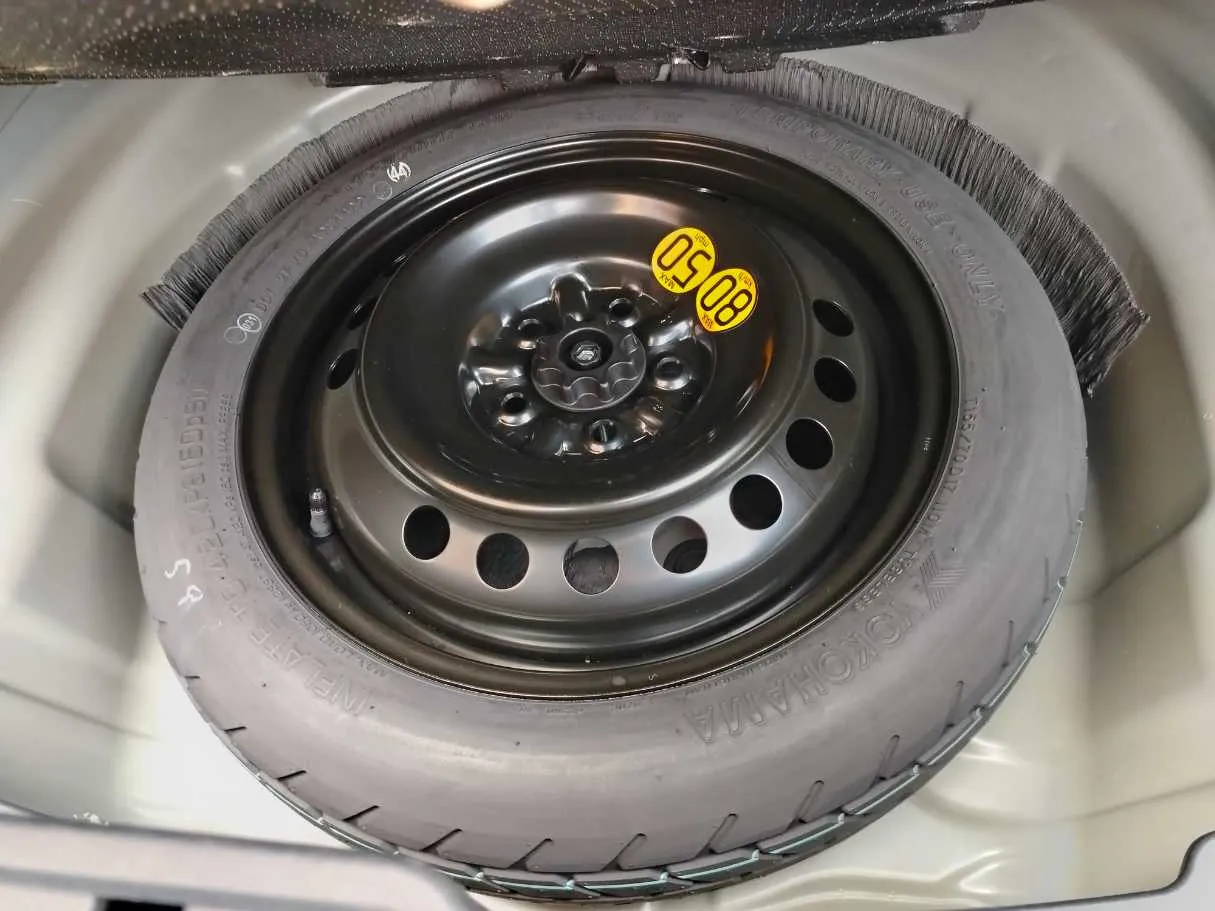 Car image 42
