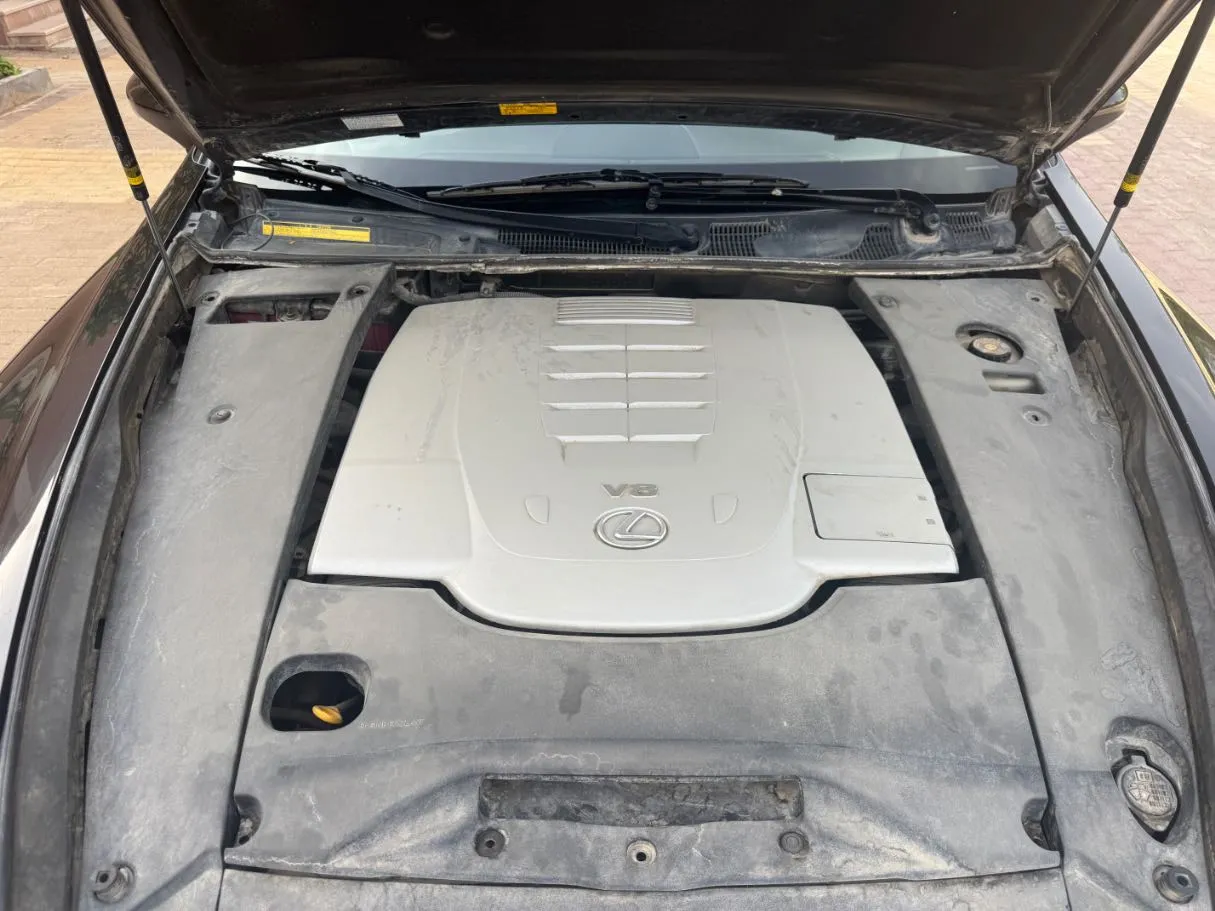 Car image 25