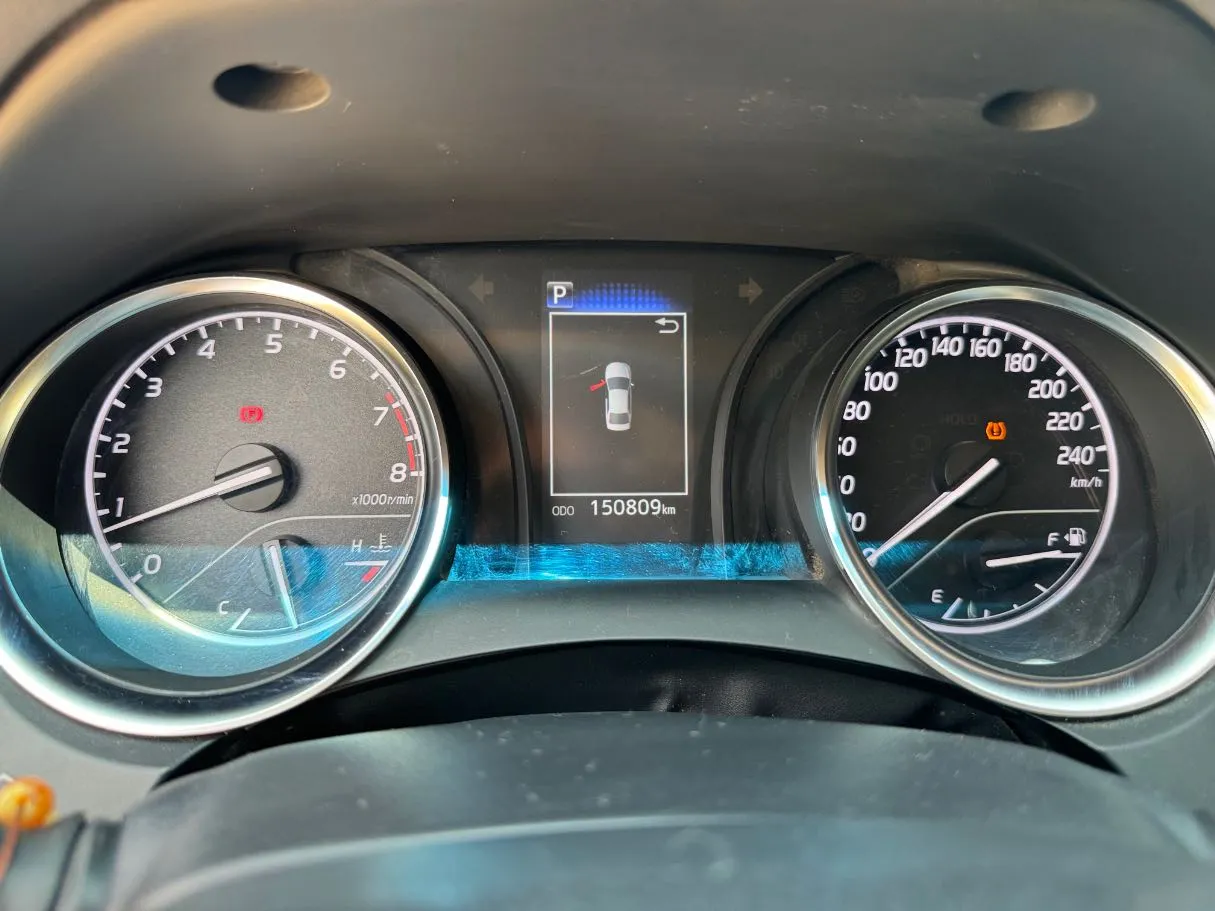 Car image 18