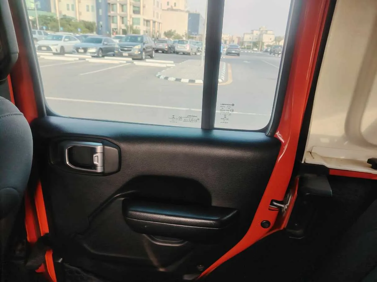 Car image 41