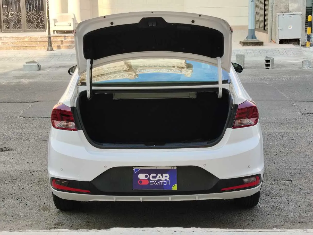 Car image 22