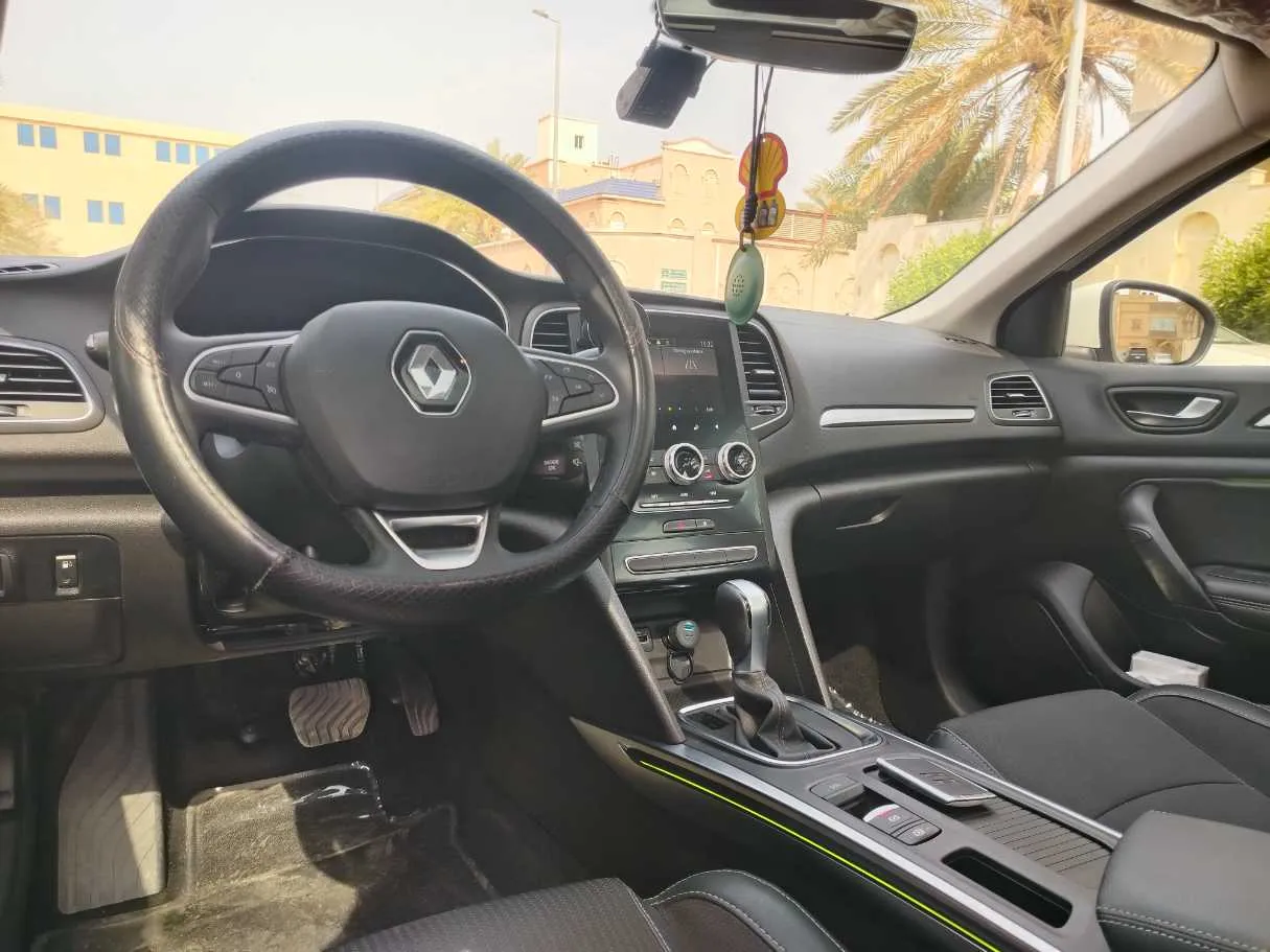 Car image 29