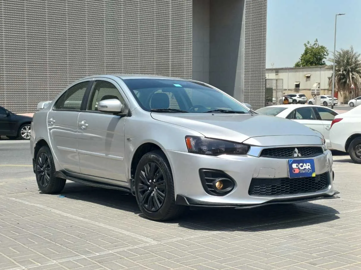 Car image 3