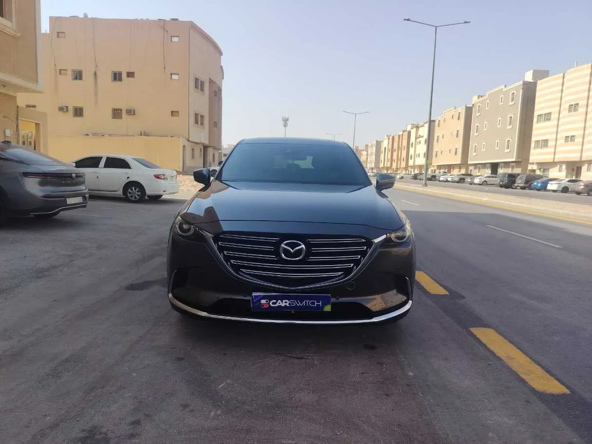 Car image 2