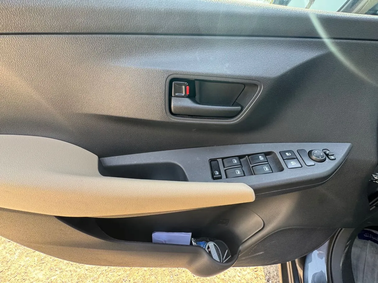 Car image 22